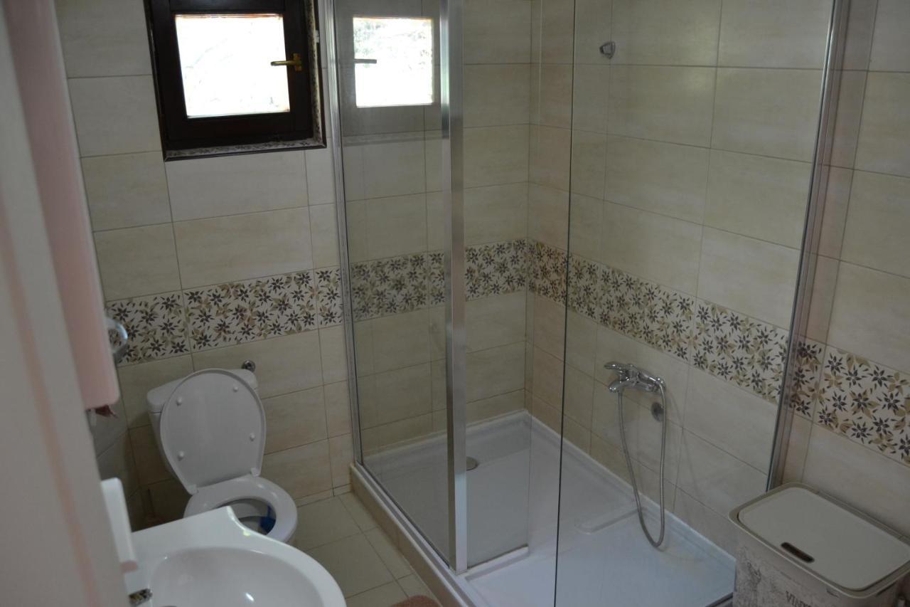 Apartments Dobrisa كوتور المظهر الخارجي الصورة