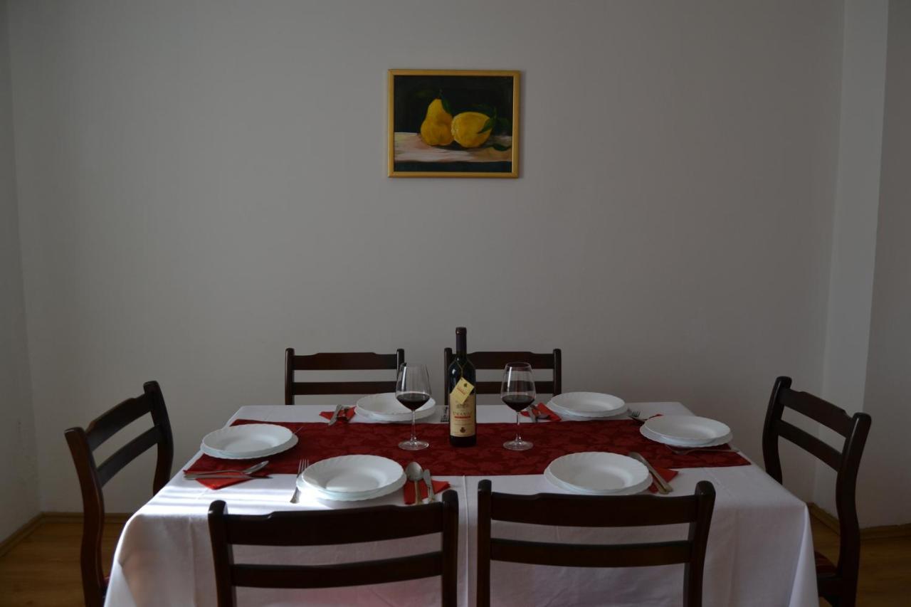 Apartments Dobrisa كوتور المظهر الخارجي الصورة