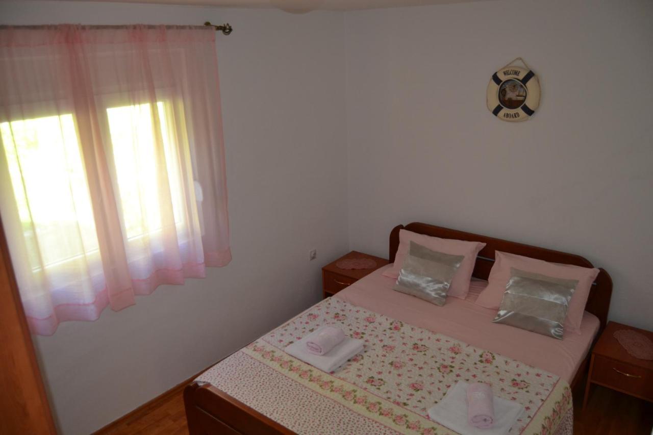 Apartments Dobrisa كوتور المظهر الخارجي الصورة