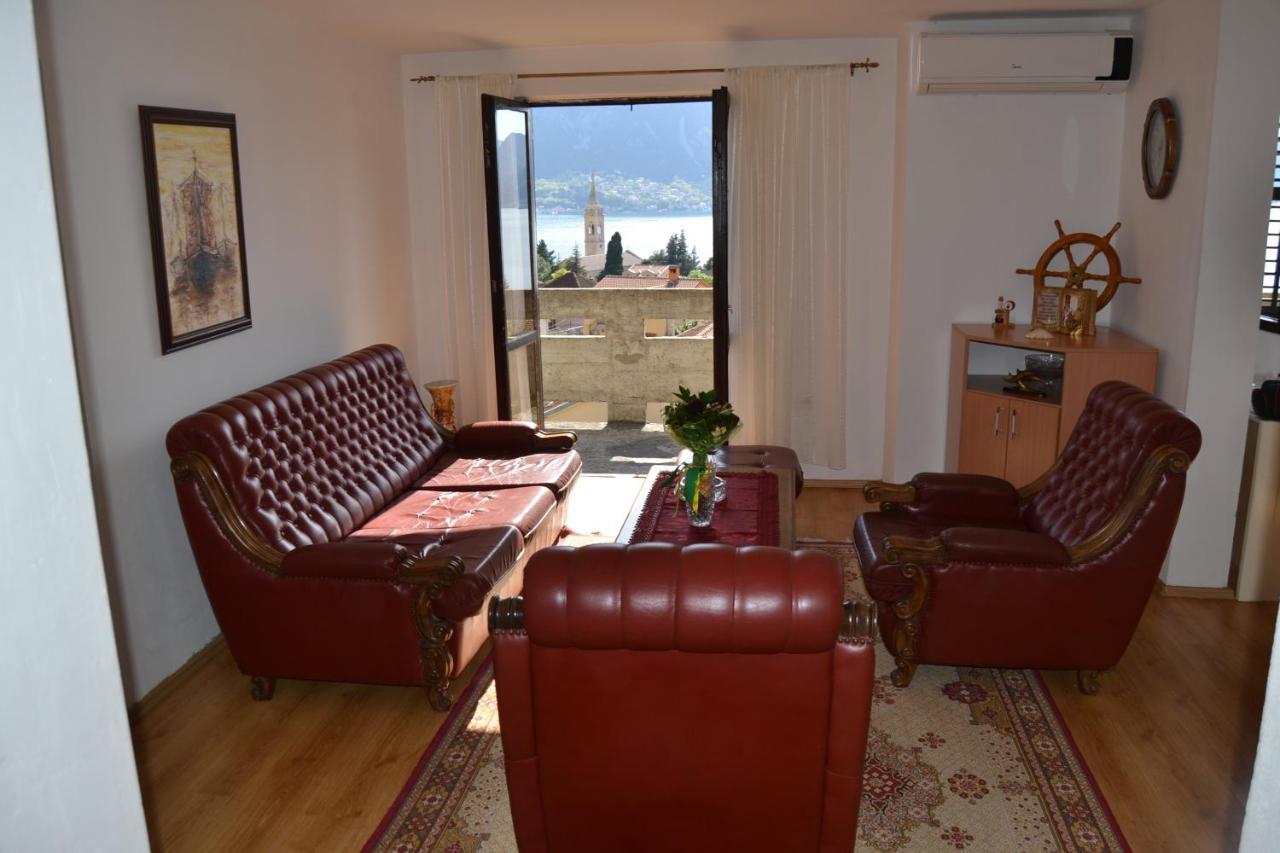 Apartments Dobrisa كوتور المظهر الخارجي الصورة
