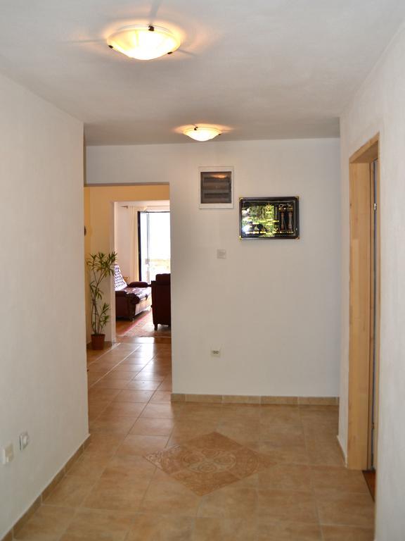 Apartments Dobrisa كوتور المظهر الخارجي الصورة