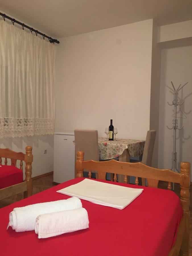 Apartments Dobrisa كوتور المظهر الخارجي الصورة