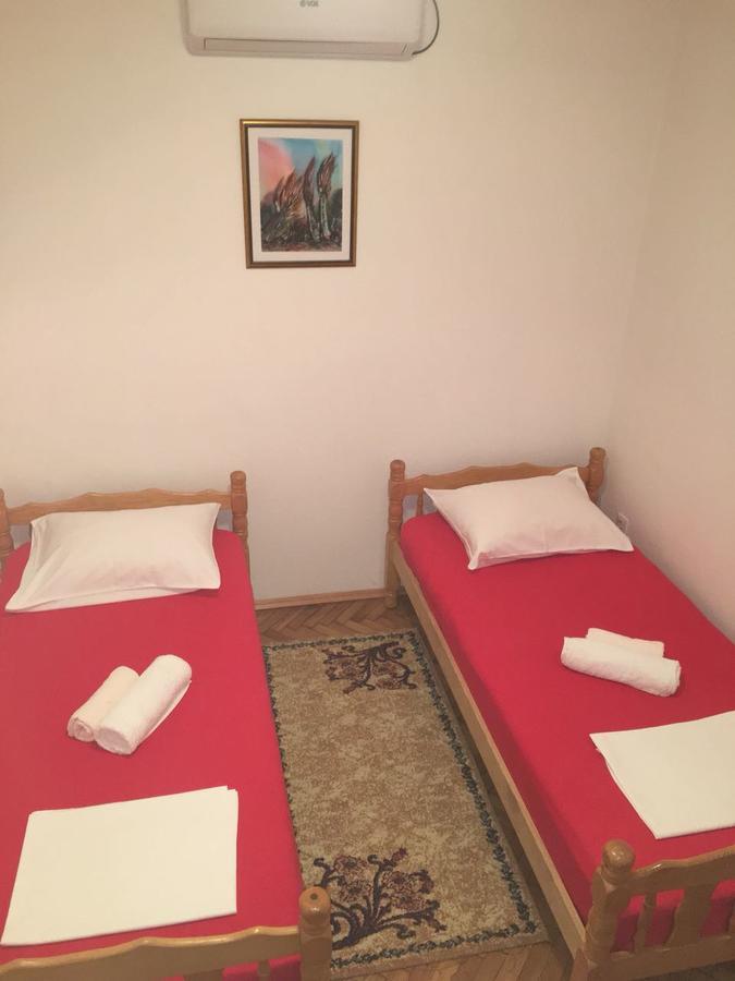 Apartments Dobrisa كوتور المظهر الخارجي الصورة